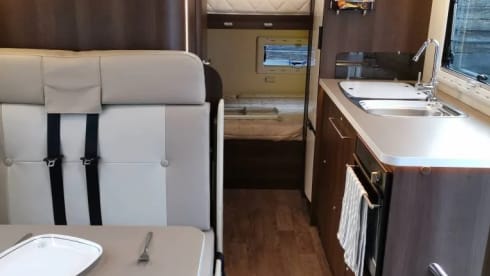 Jura – Jura - 5 Berth Luxury Motorhome