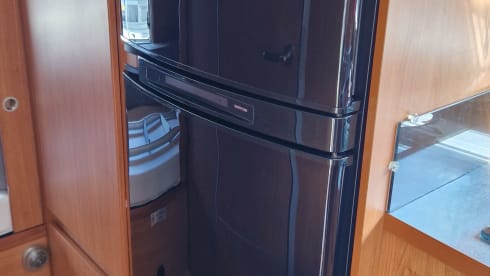  Ruime Fiat Giottiline 7p  Camper met inventaris.