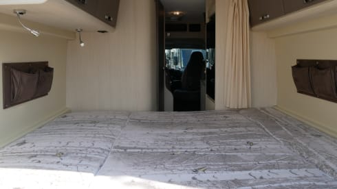 Chausson1, 2 sleeping- 4 seats.