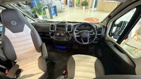 Clifford  – 4 berth Sunlight bus from 2025