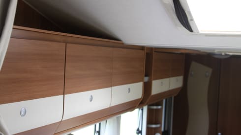 Carado A366 – Large Family camper Carado A366 for 7 people !!