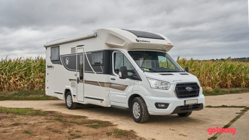 brand new Benimar Cocoon 463 4 persons semi-integrated 2022
