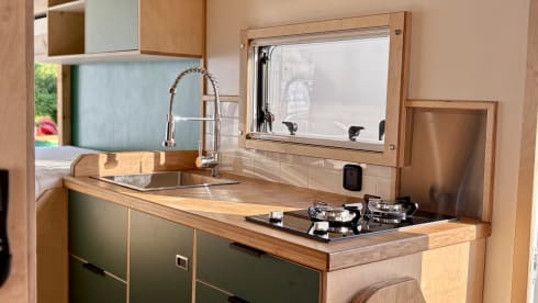 Evergreen – Luxury Off-Grid Campervan