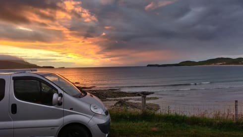 Viv – 2 berth camper - The smoothest/comfiest camper on the road
