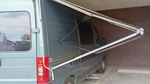 2p Fiat bus uit 2006