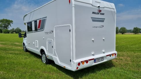 5p Ford semi-integrated uit 2022