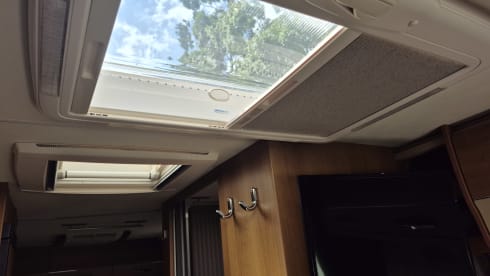 2p Knaus semi-integrated uit 2016