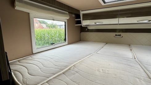 5 person McLouis family camper from 2023