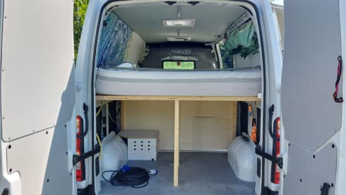 Vansy – Self-build camper van