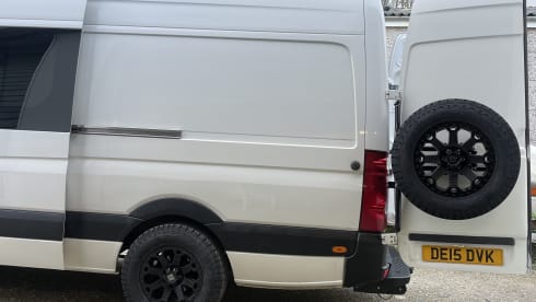 Vanny – VW Crafter a 3 posti letto