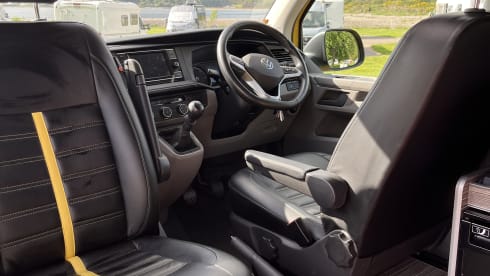 Sunny – Noleggio camper di lusso VW. Con sede a Glasgow, Scozia. 