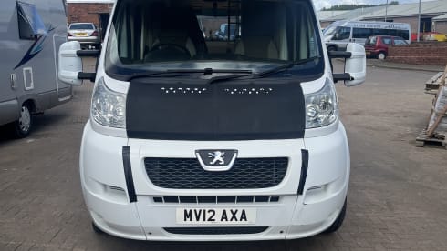 4 berth Peugeot Elddis Autoquest