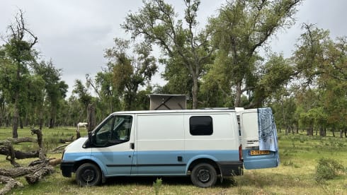 Tristan de Transit – 2p Ford campervan uit 2011