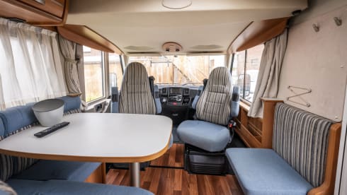 Happy Hymer family camper (automatic) for 4 people B driving license
