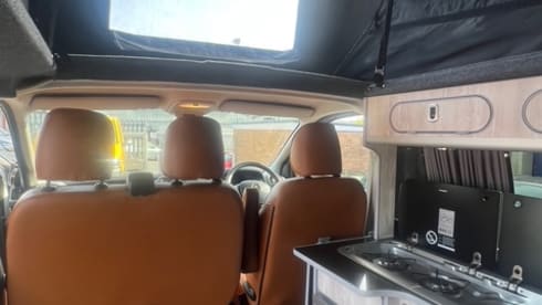 4 berth Renault Trafic campervan from 2015