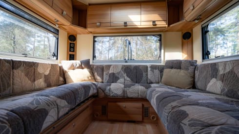Bailey – 6 berth Peugeot Bailey Approach alcove from 2011