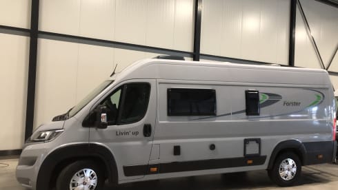 Grijs – 2p Eura Mobil bus from 2022