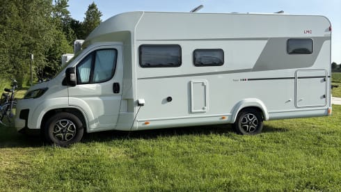 4p LMC Tracer 730EL, teilintegriert ab 2026