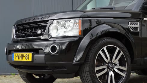 Disco – 2p Land Rover with roof tent 