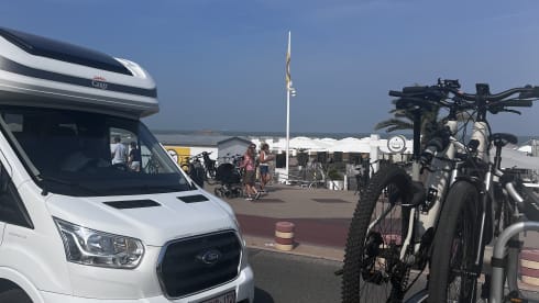 Louis – McLouis semi-integrated from 2024 automatic