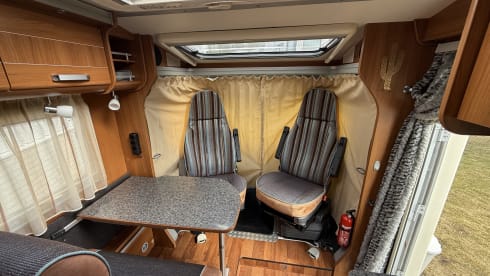 de dolfijn – 3p Dethleffs semi-integrated uit 2010