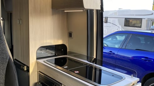 Escape – Escape - 4 berth Campervan 