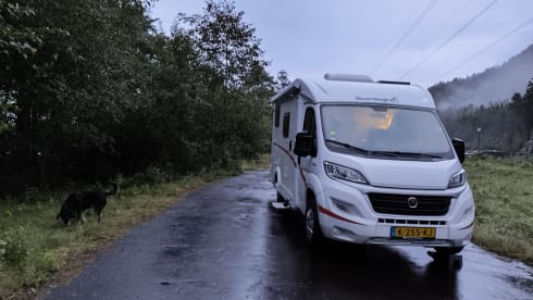 Nr2Koe – 2p Sunlight semi-integrated uit 2020