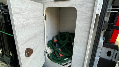 Fiat Livingstone Duo XL with electric lifting bed (3 sleeping places)