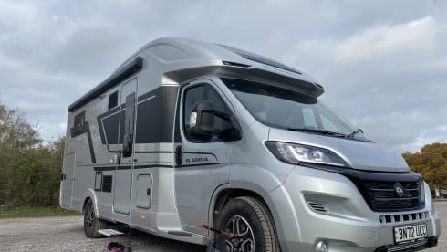 5 berth Adria Supreme SC 