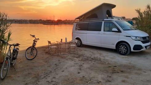 Van – Camper verhuur T6.1 Kepler Six Westafalia 6 zitplaatsen grijze kaart