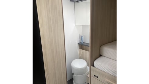 Casita on Wheels –  Luxury 4/5p Sun Living semi-integrated from 2022 off-grid