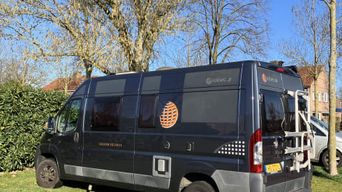 McLouis-Nische für 6 Personen aus dem Jahr 2011