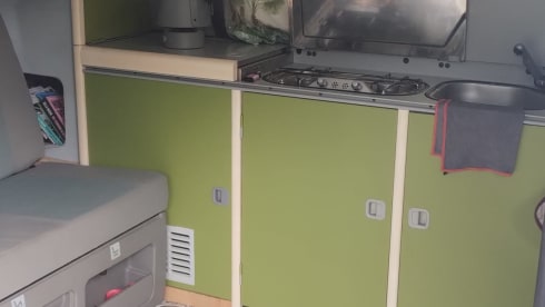 Eddie – 2p Volkswagen bus from 2000