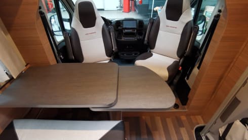 Luxurious 2-person camper, very complete, not too big