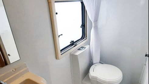 Swift Edge 464 XTW – Up to 4 berth Swift Edge XTW