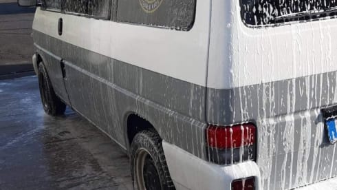 Mustaches – Camp'In Box Volkswagen T4