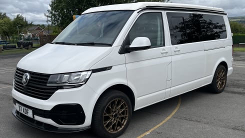 4 berth LWB VW 6.1 Campervan - Newly converted