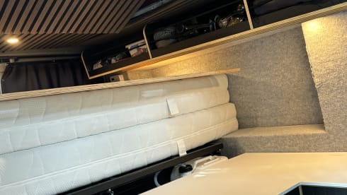 4p Mercedes-Benz campervan uit 2002