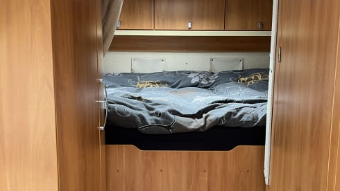 Hymer B-514 integral