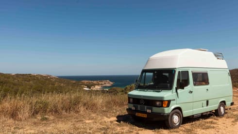 Ms. Paddy – Vintage Mercedes Westfalia campervan 🚌 🏄‍♂️ ⛱ incl. complete equipment