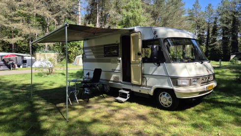 Hurbey π€© β πͺ΄πͺ΄ Off grid retro Hymer ππ
