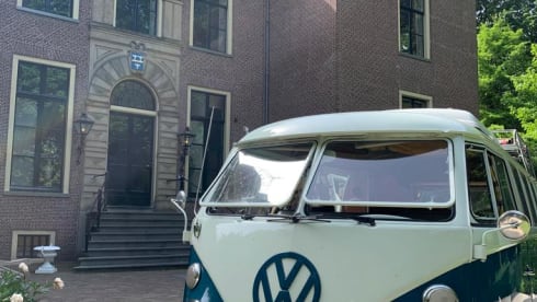 De Bus – 2p Volkswagen bus from 1965