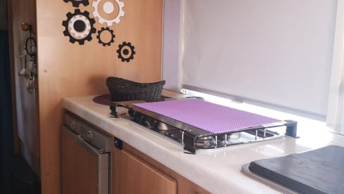 ERCOLITO  – Compact coachbuilt motorhome