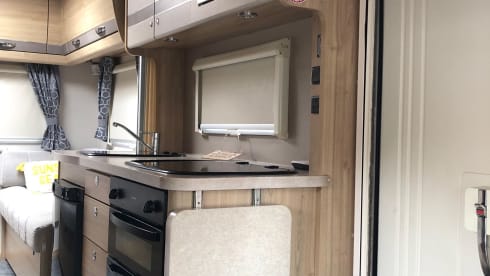 Precious!  – 6 berth Peugeot semi-integrated from 2017