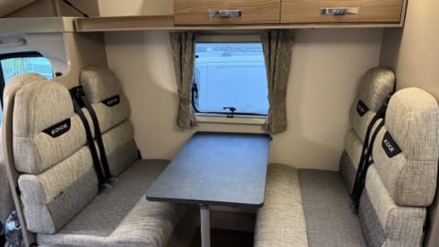 Swift Edge 476