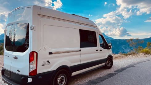 Paule – Get into your VanLife experience with our Paule!