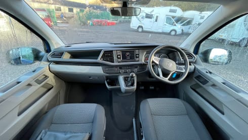 YR72XCE NOMAD –  4 Berth Nomad Camper Romford -Romford