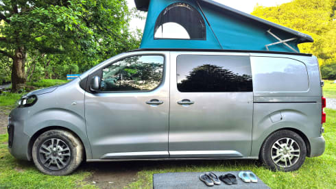 Ollie – Vauxhall-Campingbus mit 4 Schlafplätzen ab 2026