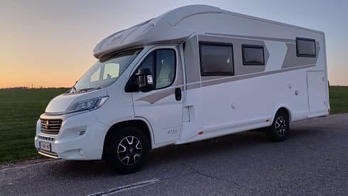 Dolce Farniente – 4 McLouis semi-integrated from 2018