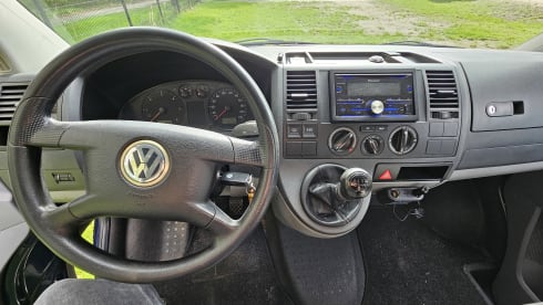 Keep it Simple – Volkswagen camper van from 2004